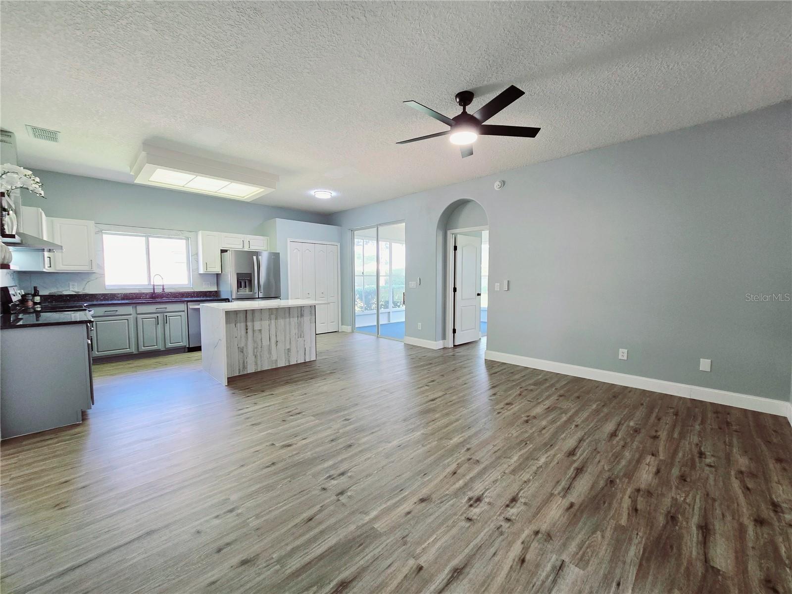 Image 8 of 37 For 2312 Twickingham Court