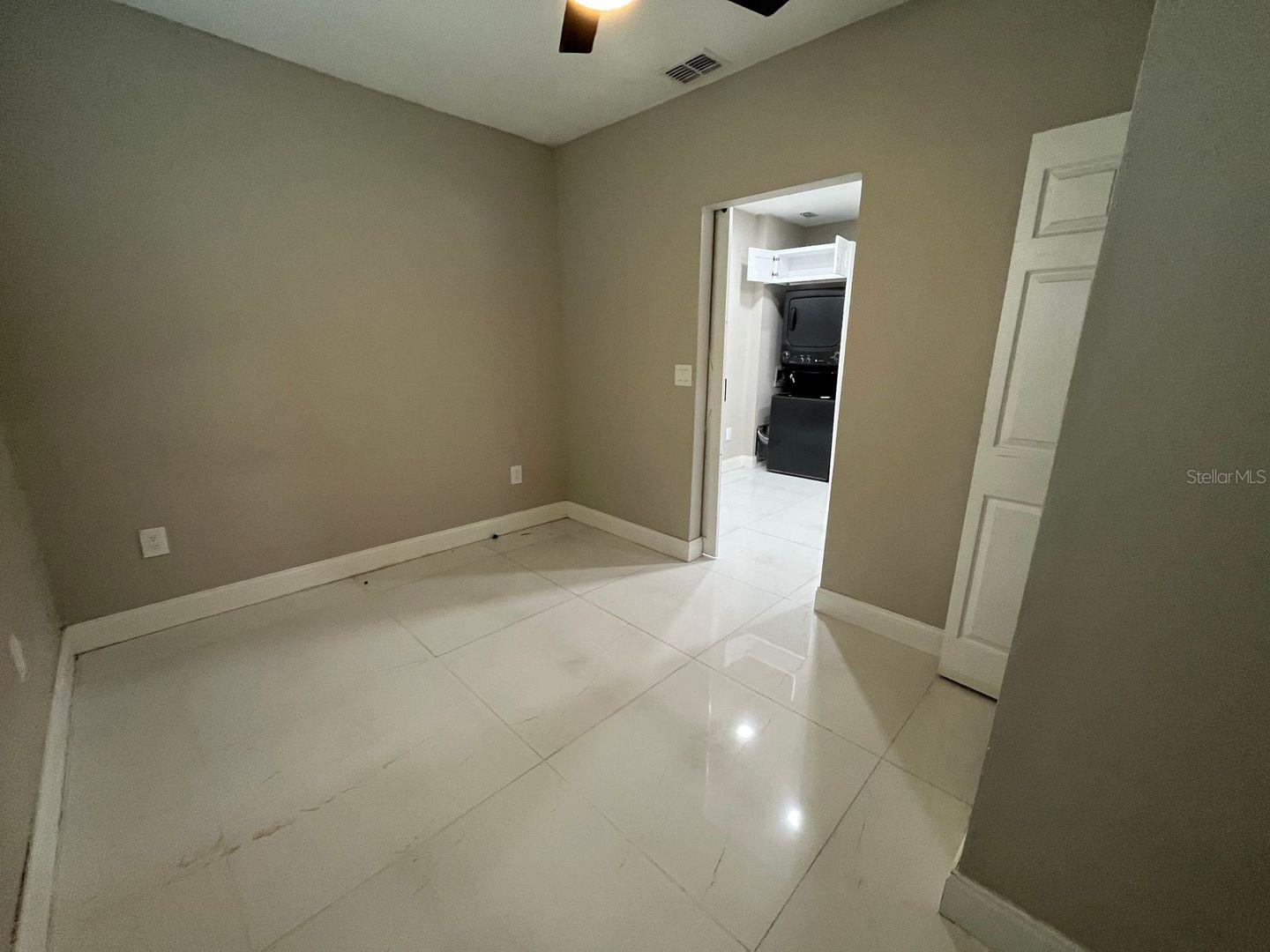 Image 10 of 19 For 2726 Miami Terrace B