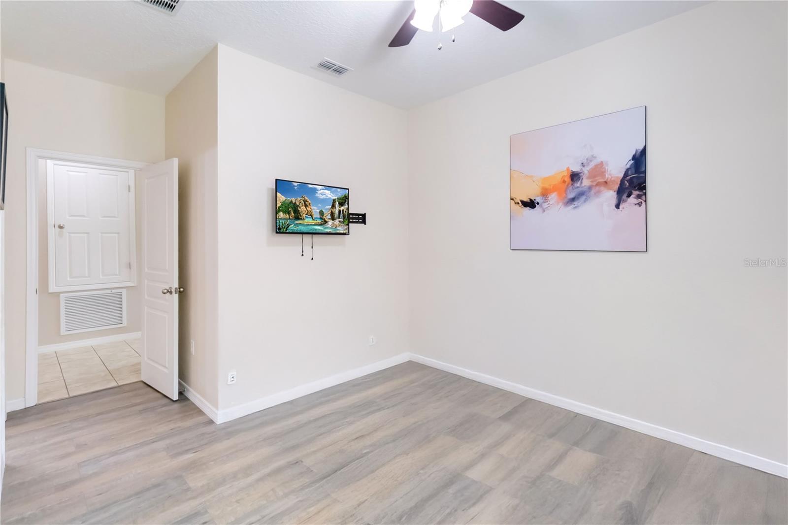 Image 15 of 39 For 4720 Doral Pointe Drive