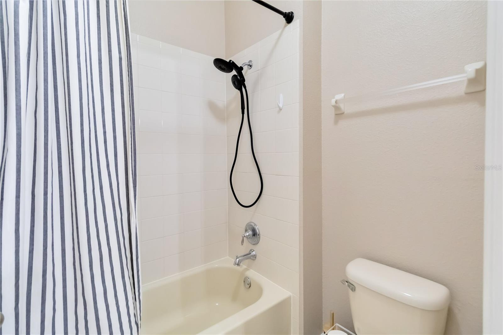 Image 20 of 39 For 4720 Doral Pointe Drive