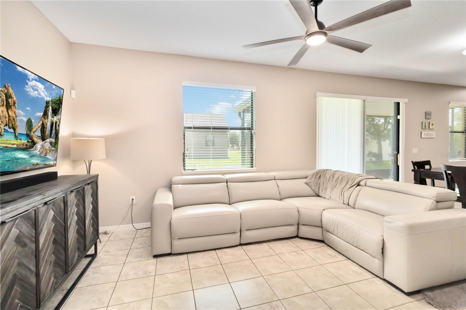 Image 22 of 39 For 4720 Doral Pointe Drive