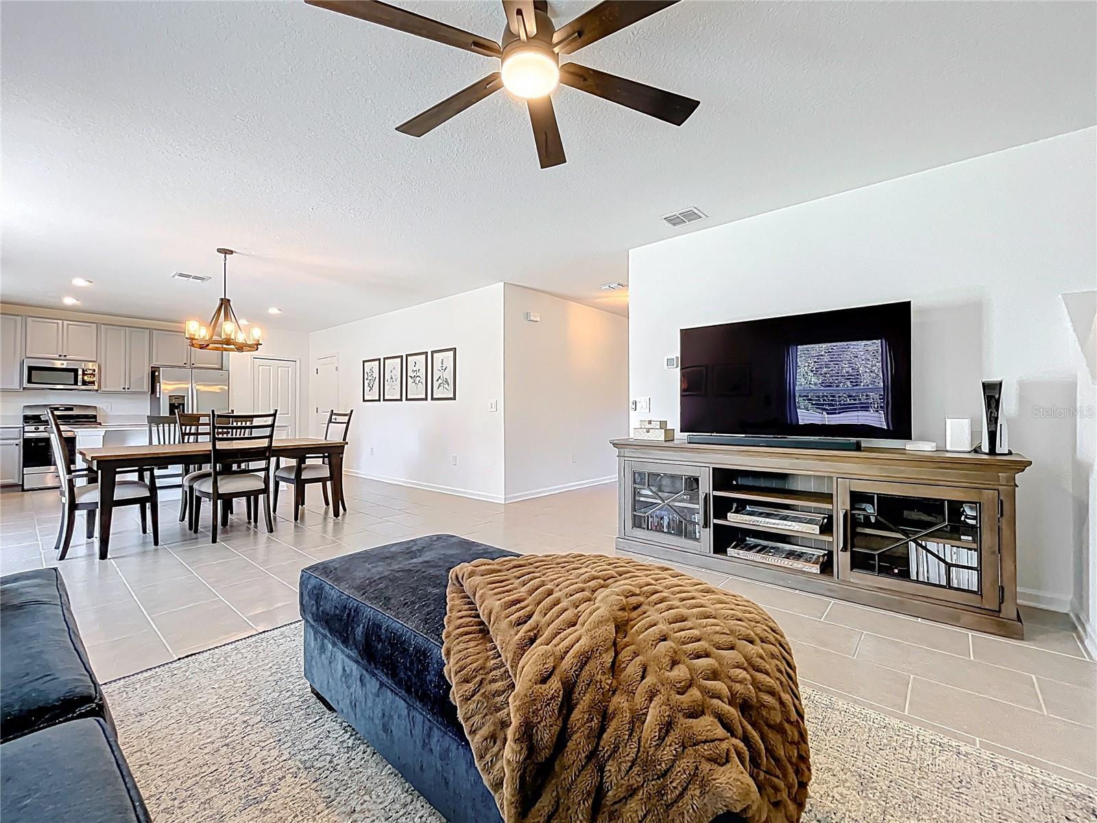 Image 6 of 31 For 5712 Bristleleaf Court