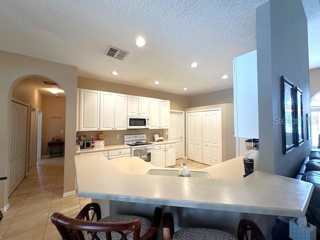 Image 8 of 19 For 401 Chinahill Court