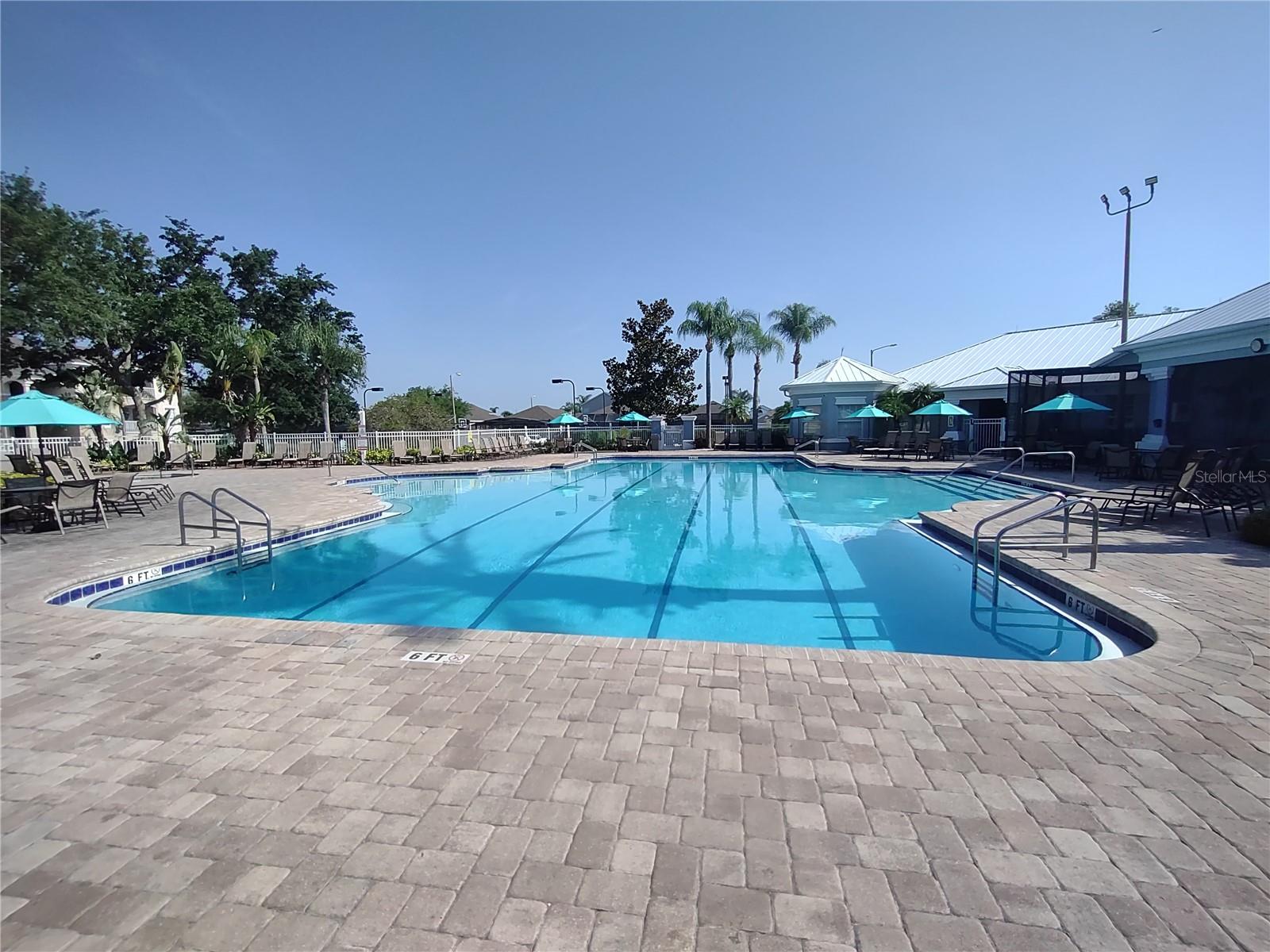 Image 4 of 35 For 8101 Coconut Palm Way 303