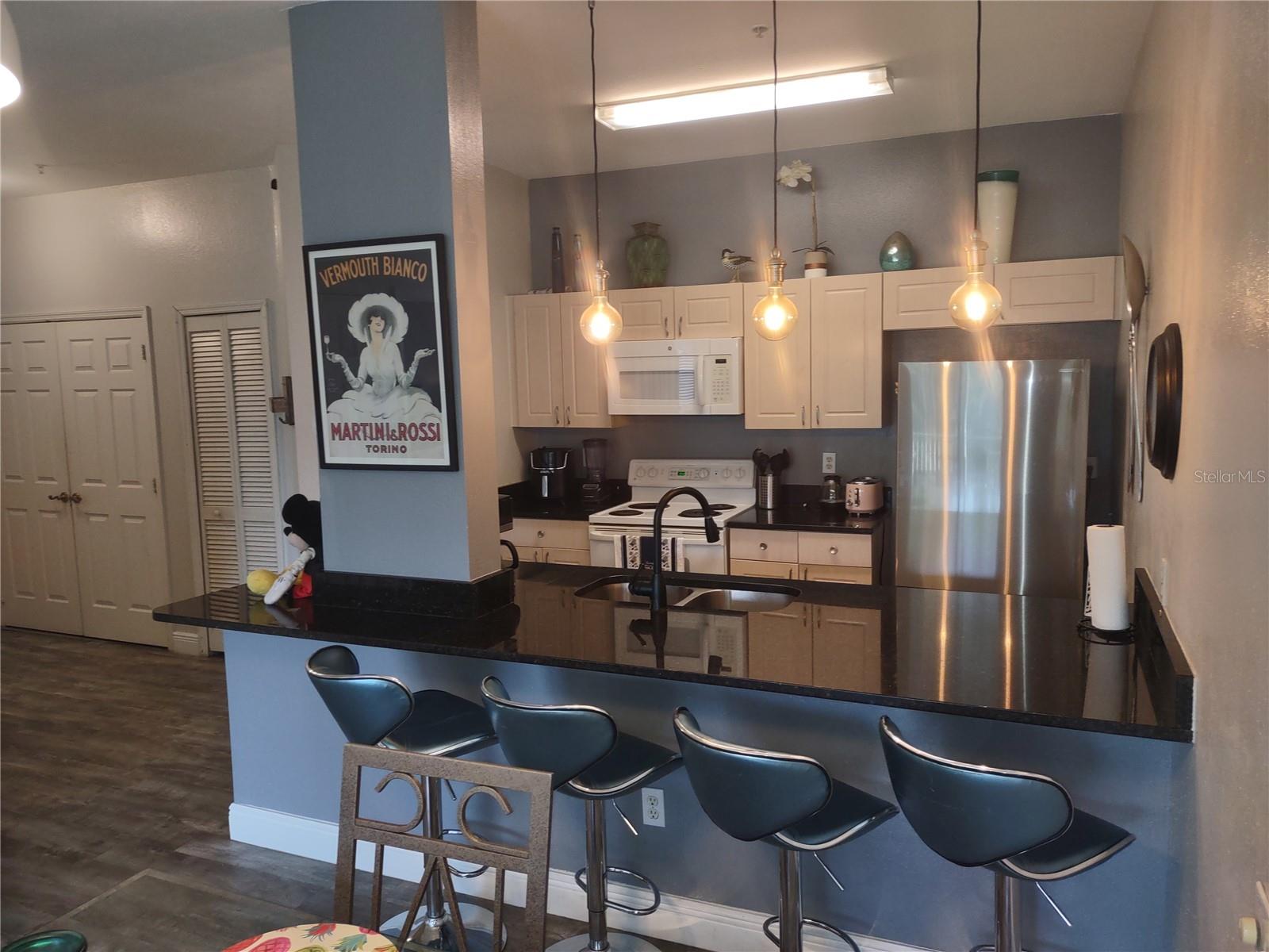 Image 6 of 35 For 8101 Coconut Palm Way 303