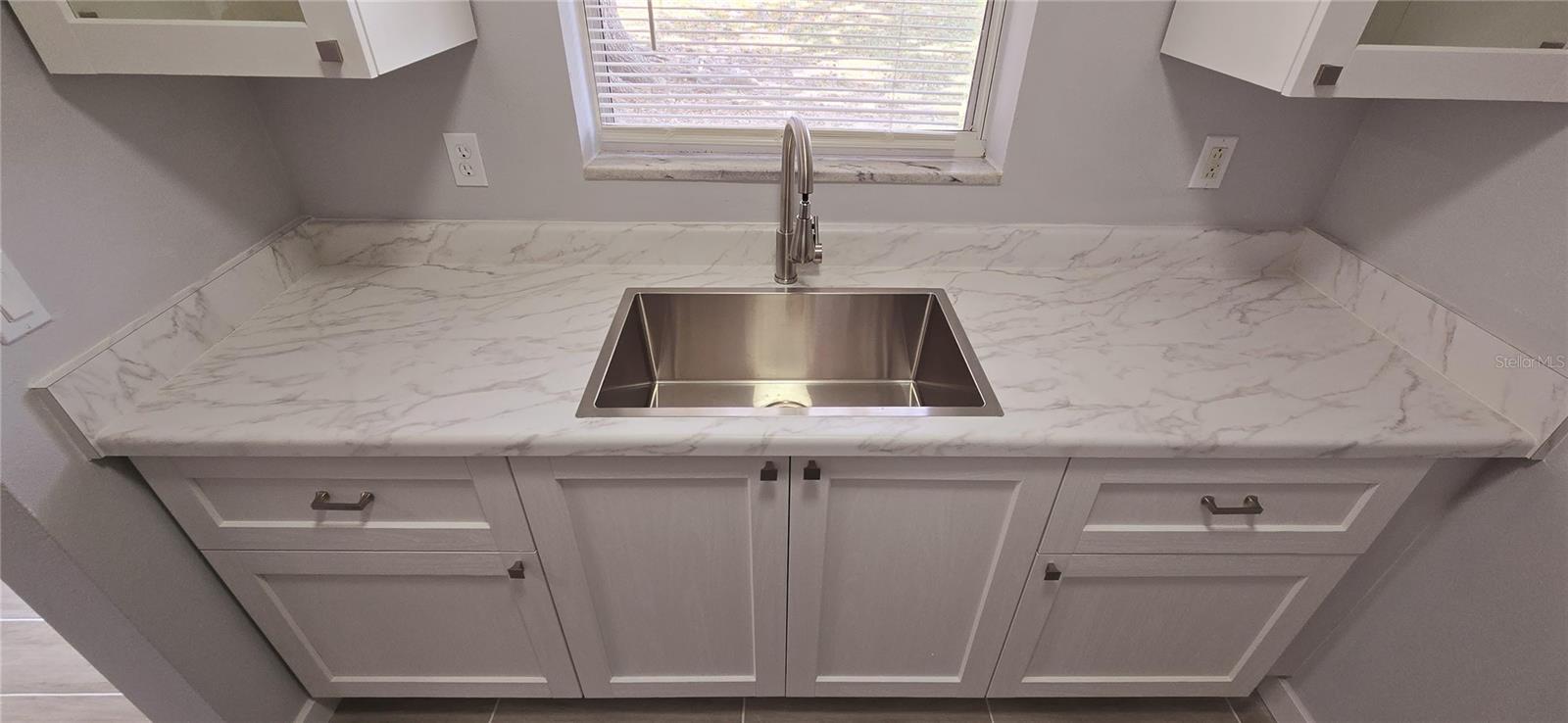 Image 6 of 9 For 1196 Fountainhead Drive