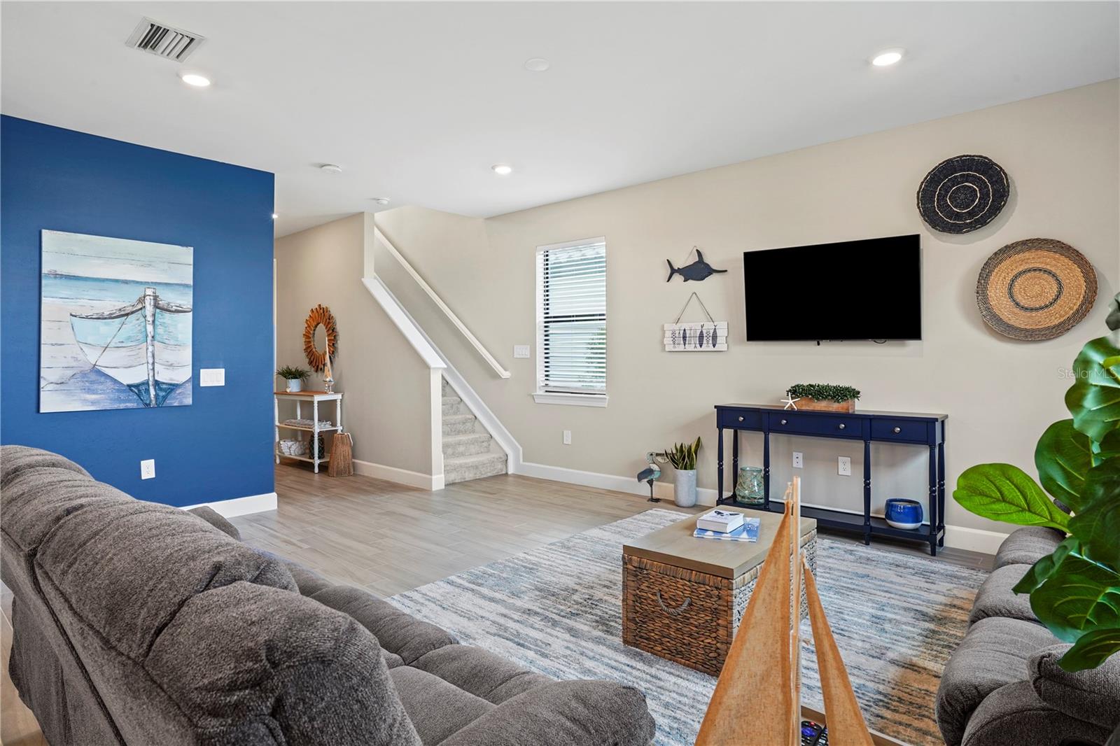 Image 17 of 35 For 6288 Winding Pine Drive