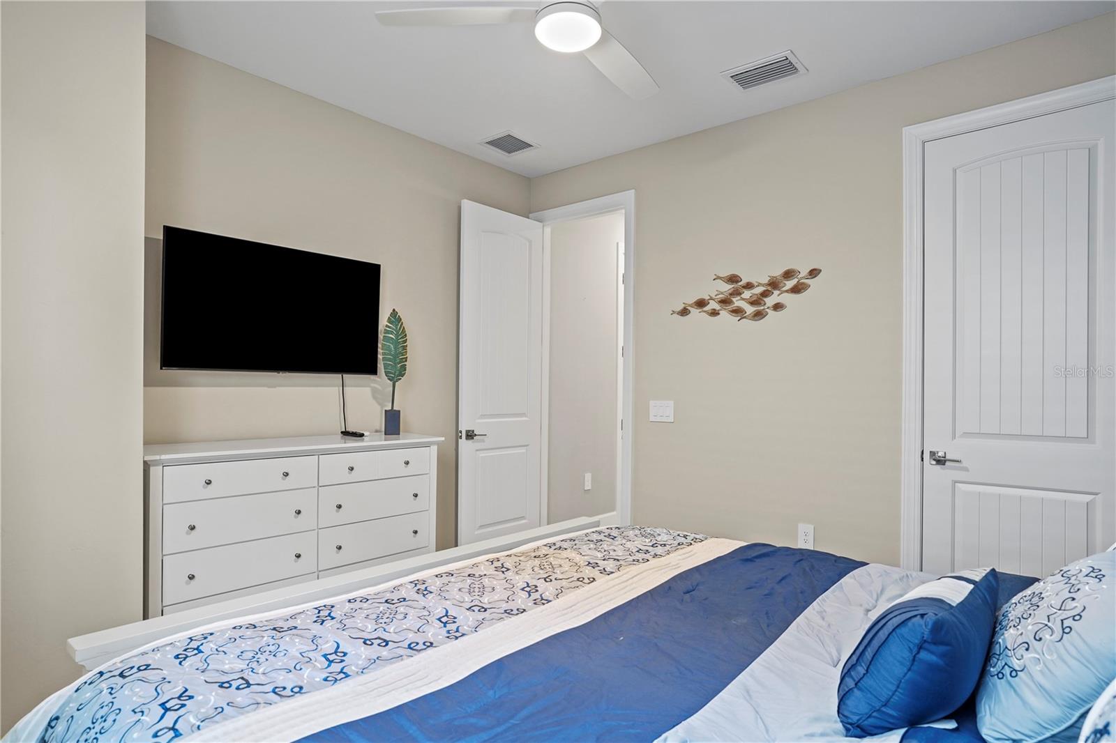 Image 22 of 35 For 6288 Winding Pine Drive