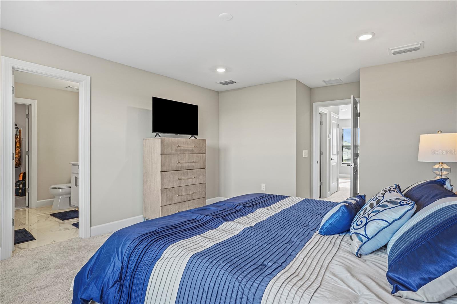 Image 23 of 35 For 6288 Winding Pine Drive
