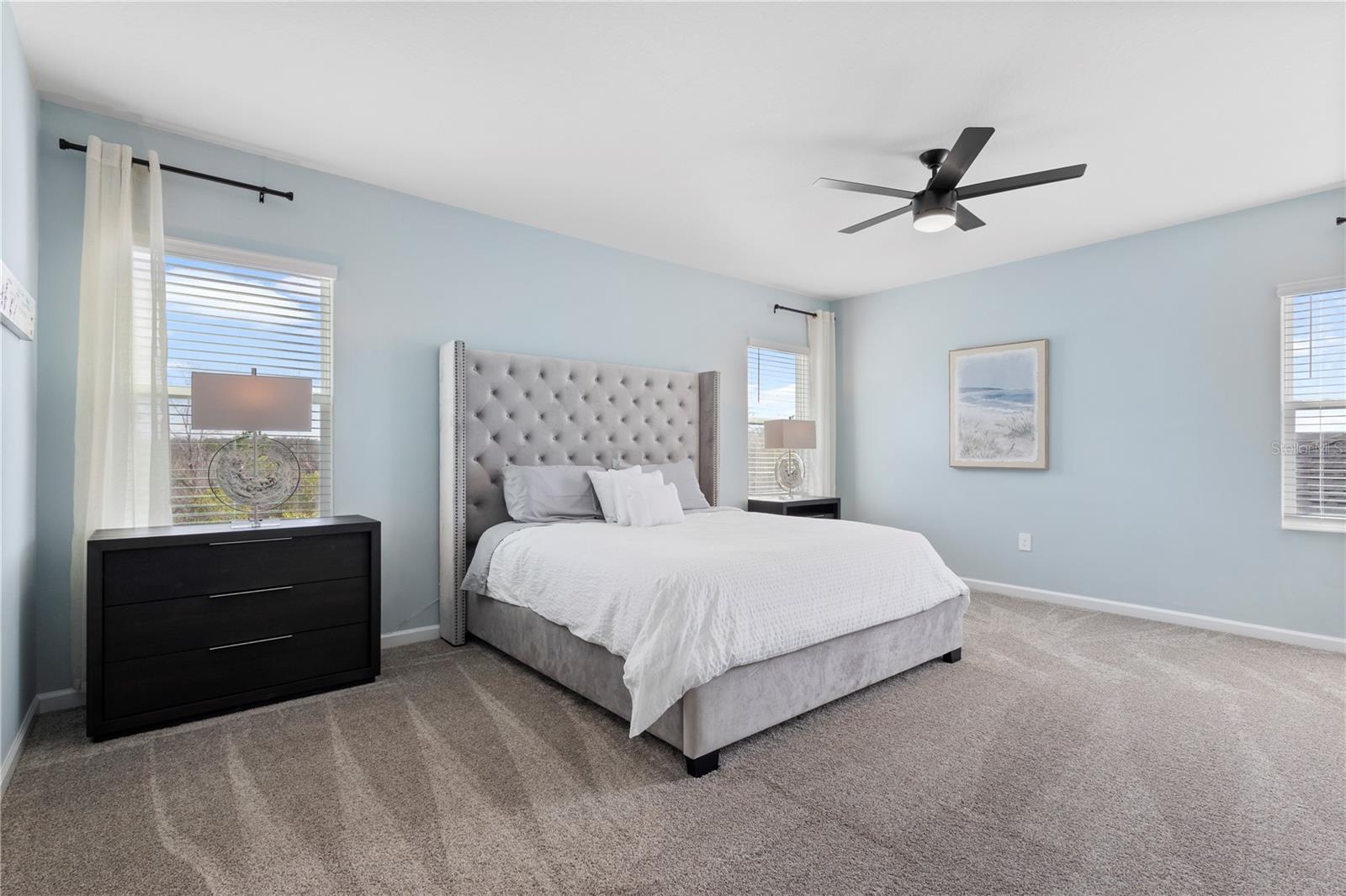 Listing photo id 10 for 139 Aces High Lane