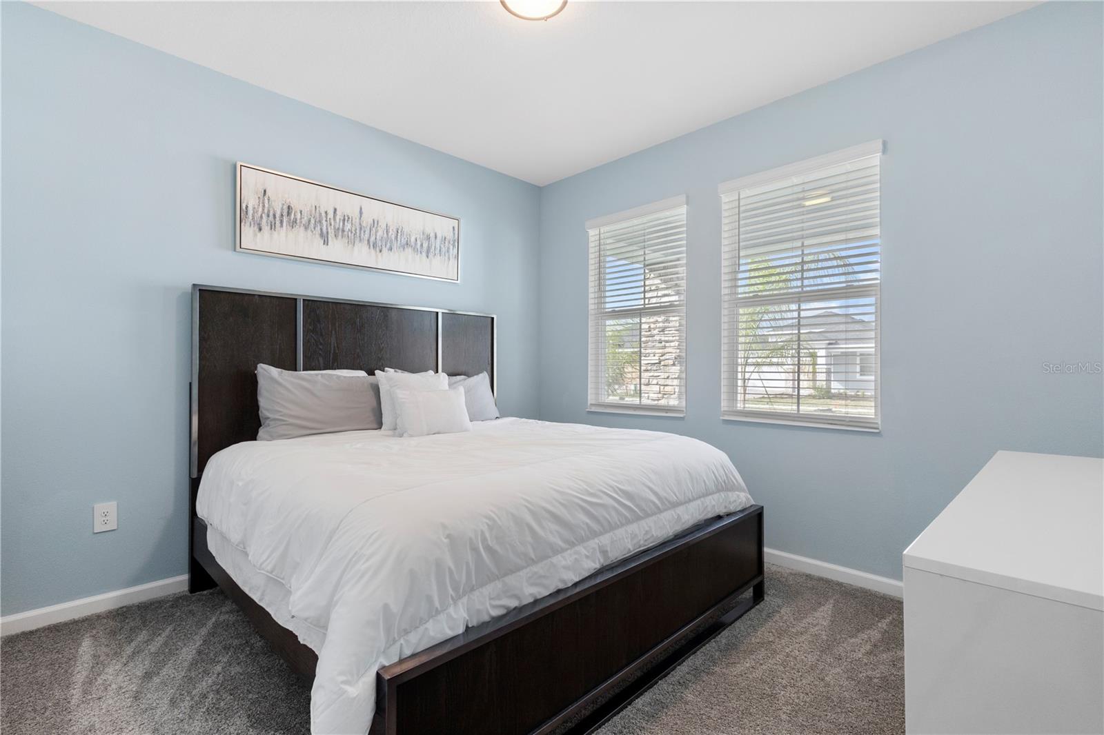 Listing photo id 18 for 139 Aces High Lane