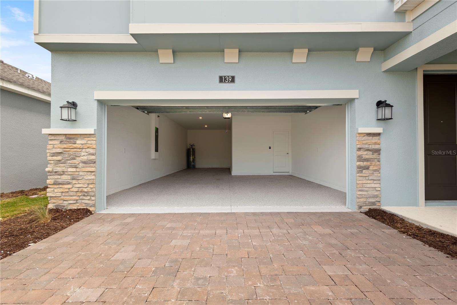 Listing photo id 27 for 139 Aces High Lane
