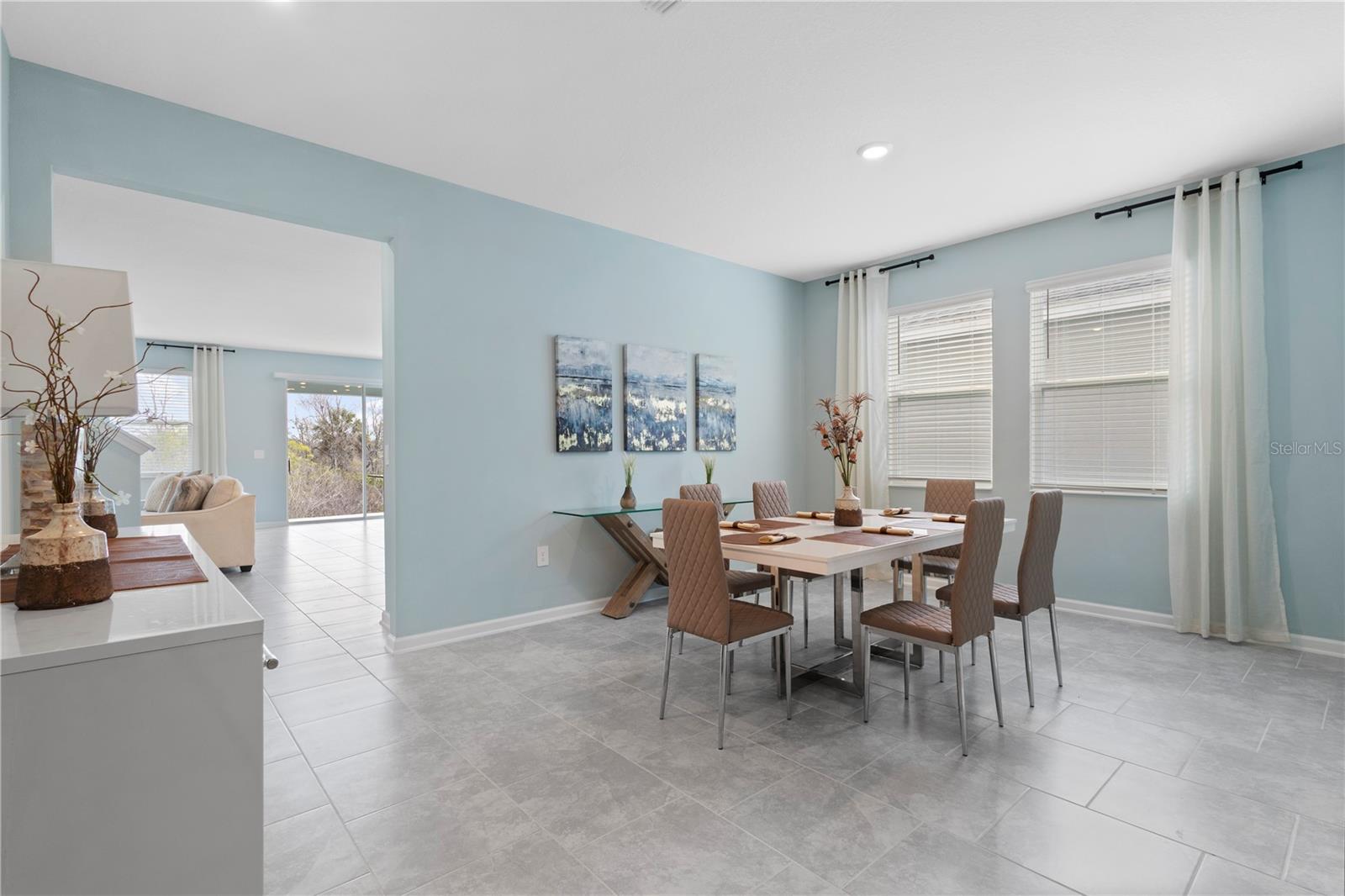 Listing photo id 7 for 139 Aces High Lane