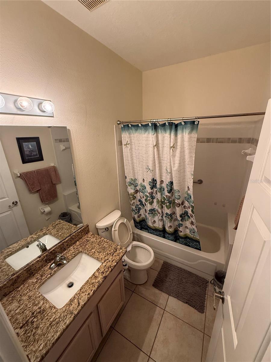 Image 11 of 17 For 939 Jaybee Avenue
