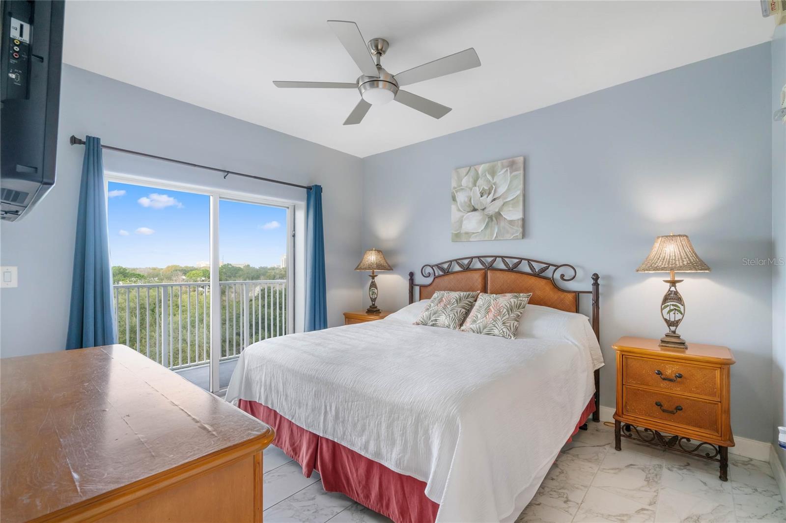 Image 15 of 72 For 13415 Blue Heron Beach Drive 401