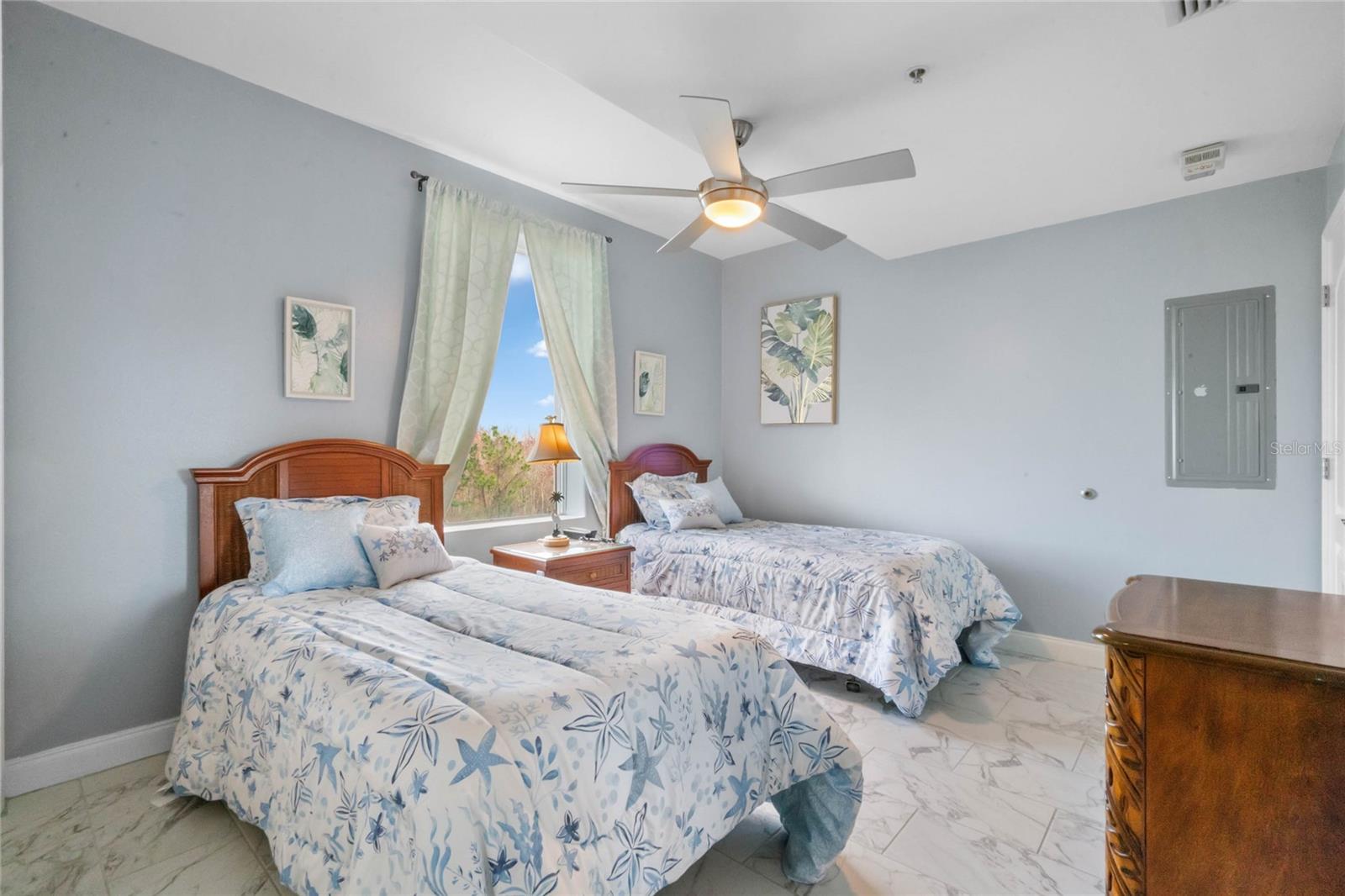 Image 21 of 72 For 13415 Blue Heron Beach Drive 401