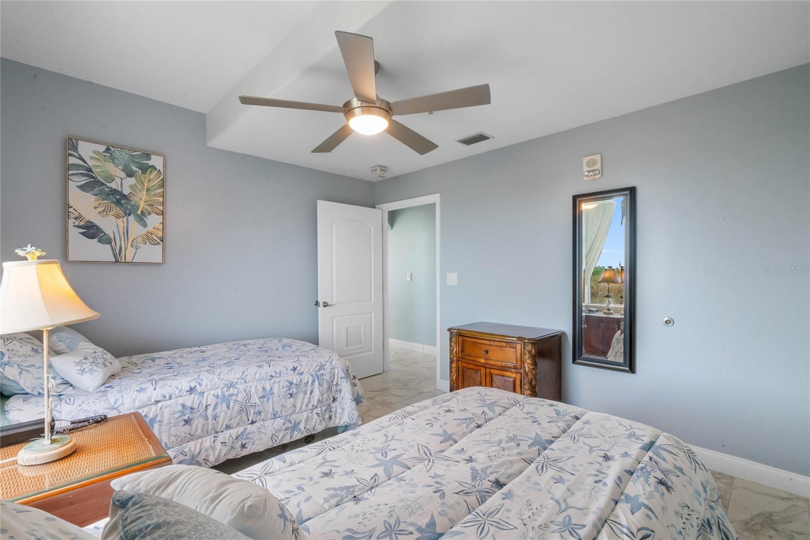 Image 24 of 72 For 13415 Blue Heron Beach Drive 401