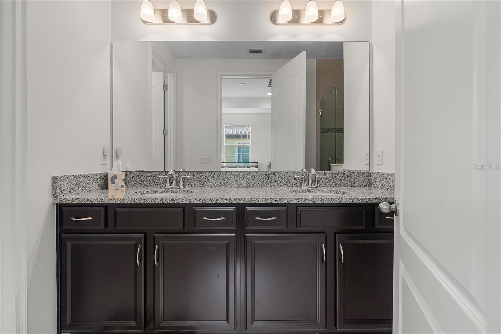Image 17 of 51 For 14344 Swanley Street