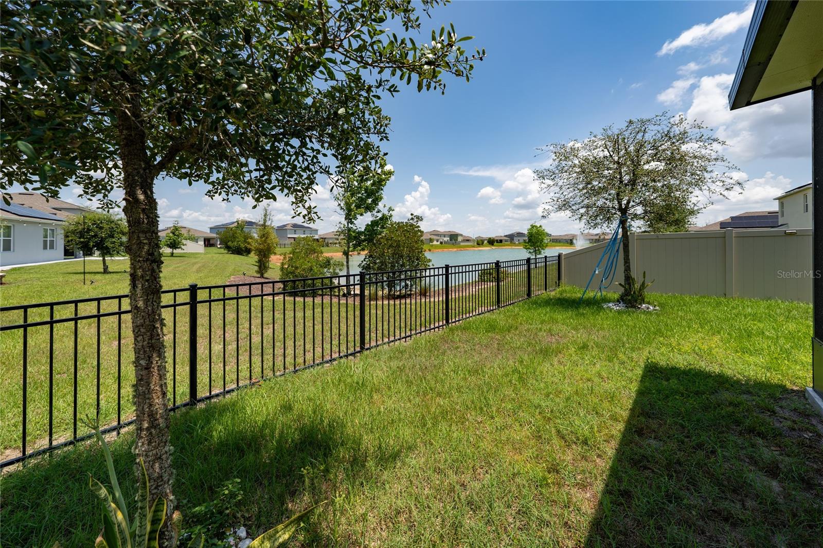 Image 21 of 36 For 1015 Andean Lane