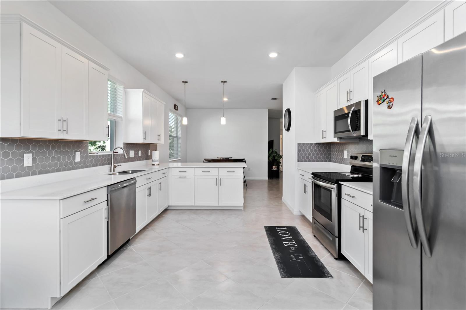 Image 11 of 52 For 11330 Burgundy Drive