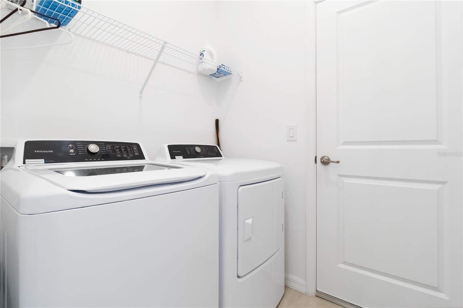 Image 16 of 52 For 11330 Burgundy Drive