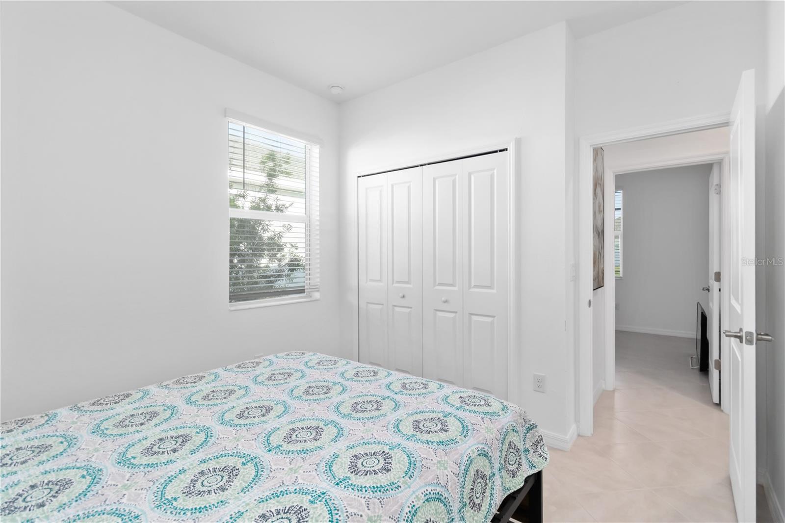 Image 24 of 52 For 11330 Burgundy Drive