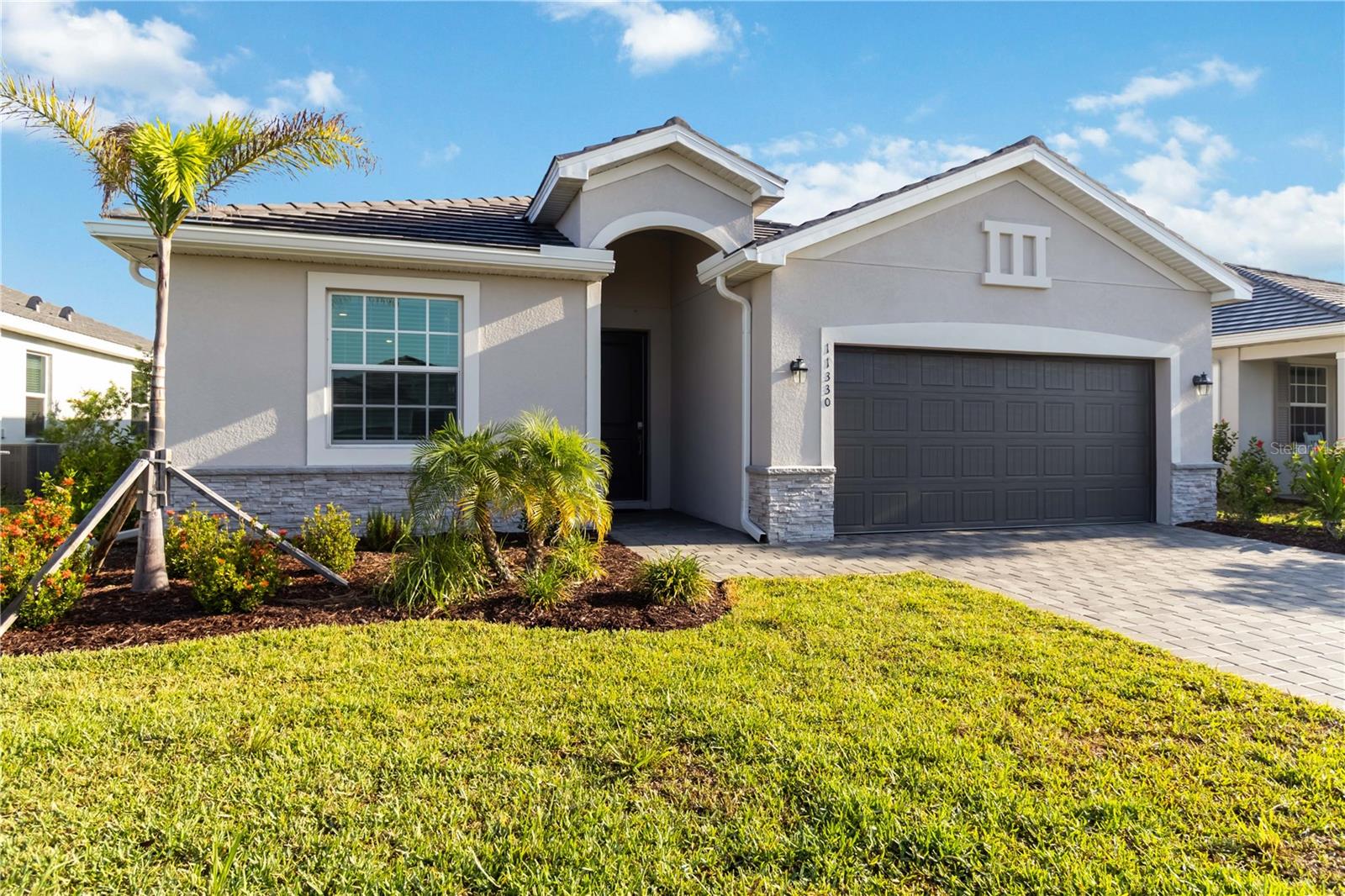 Image 6 of 52 For 11330 Burgundy Drive