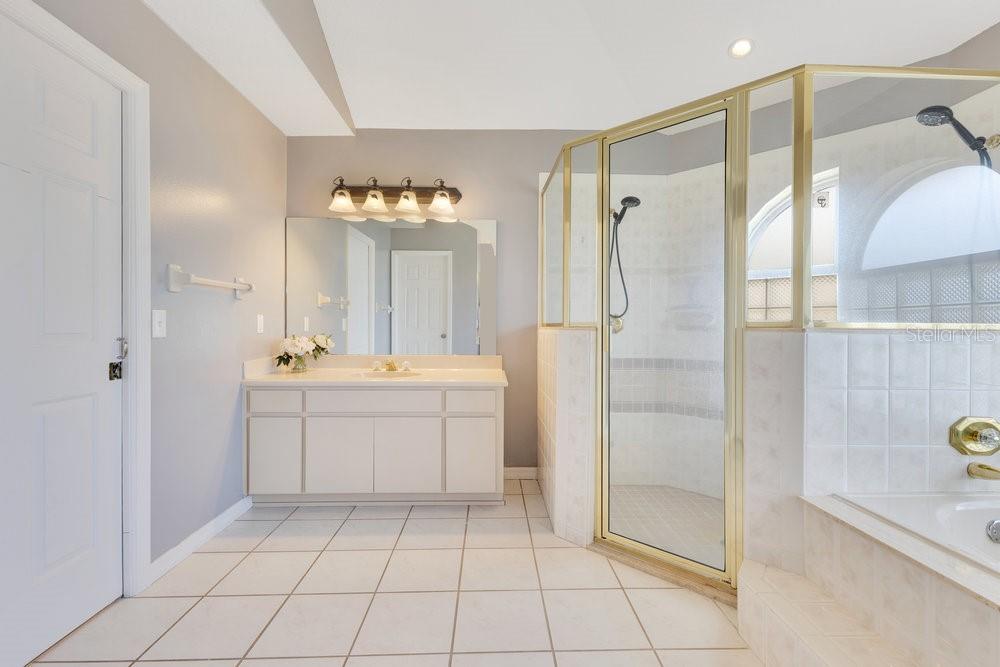 Image 20 of 72 For 6555 Bay Tree Court