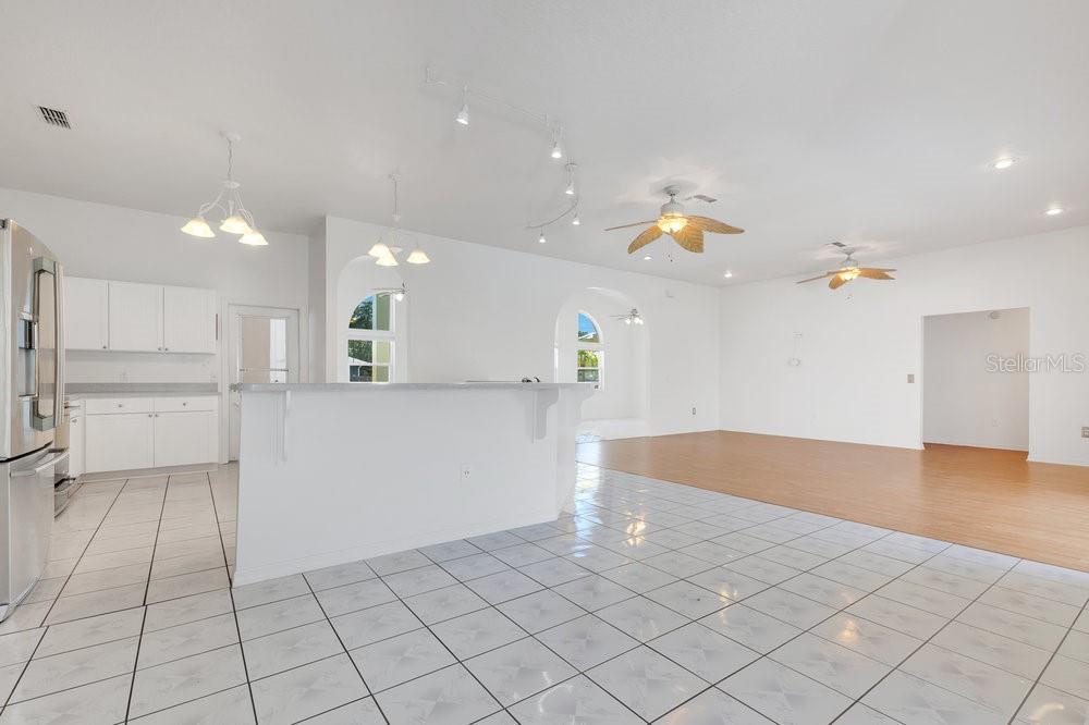 Image 25 of 72 For 6555 Bay Tree Court