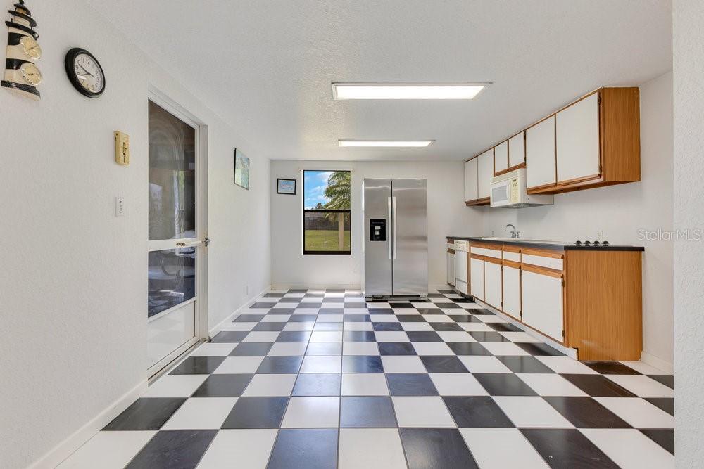 Image 55 of 72 For 6555 Bay Tree Court