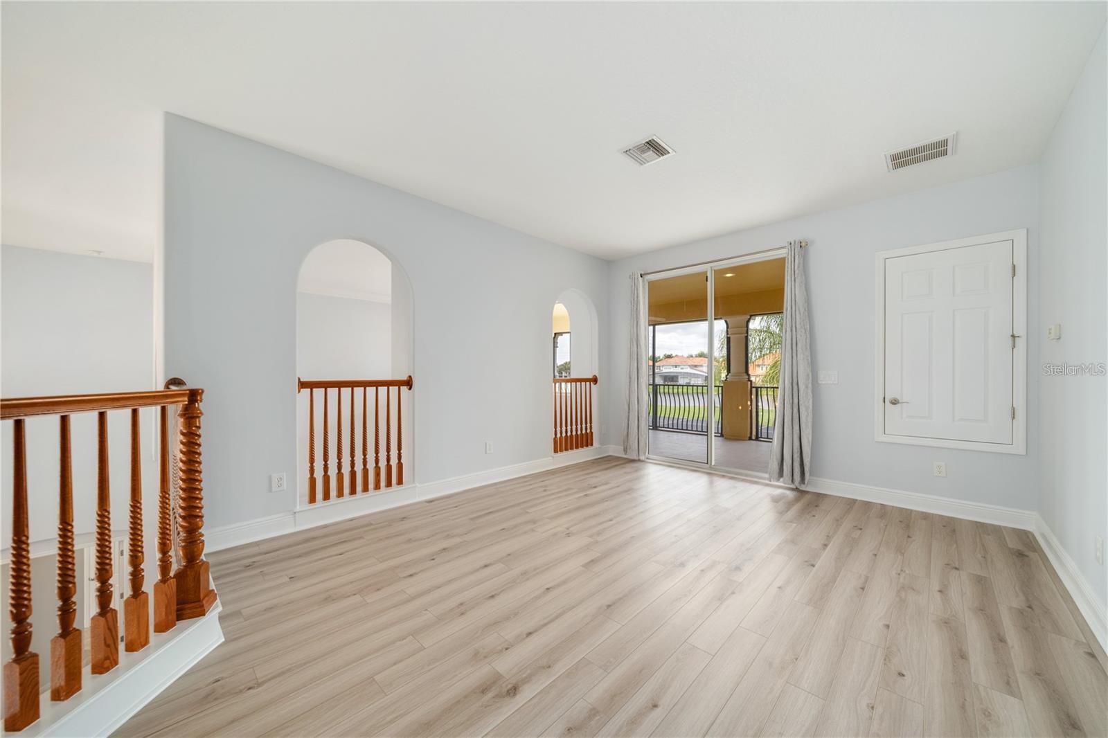Listing photo id 25 for 2333 Pinehurst Court