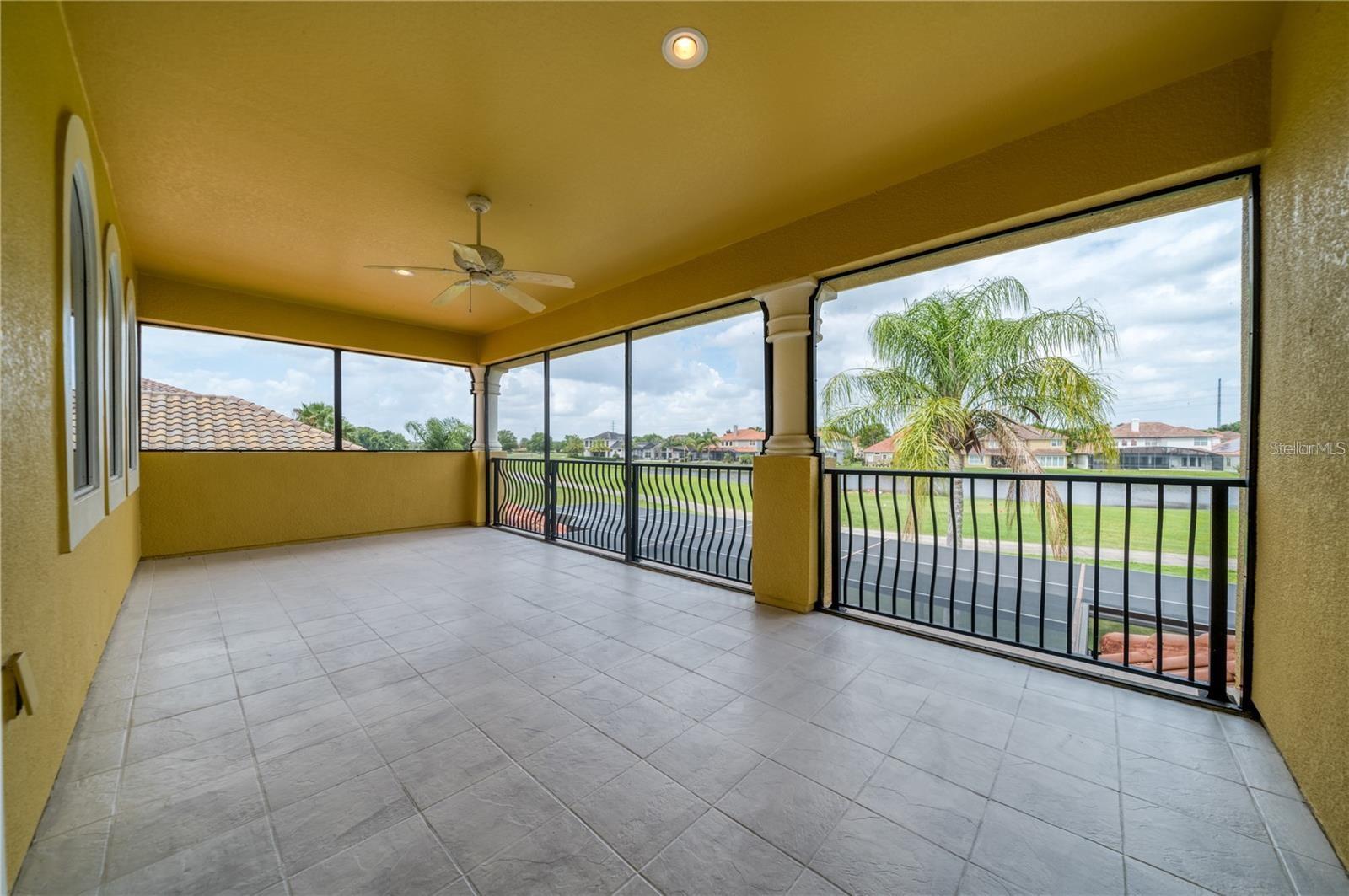 Listing photo id 26 for 2333 Pinehurst Court