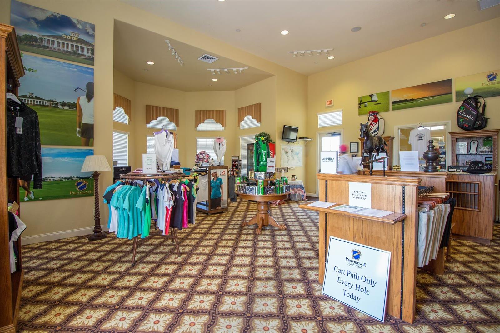 Listing photo id 43 for 2333 Pinehurst Court