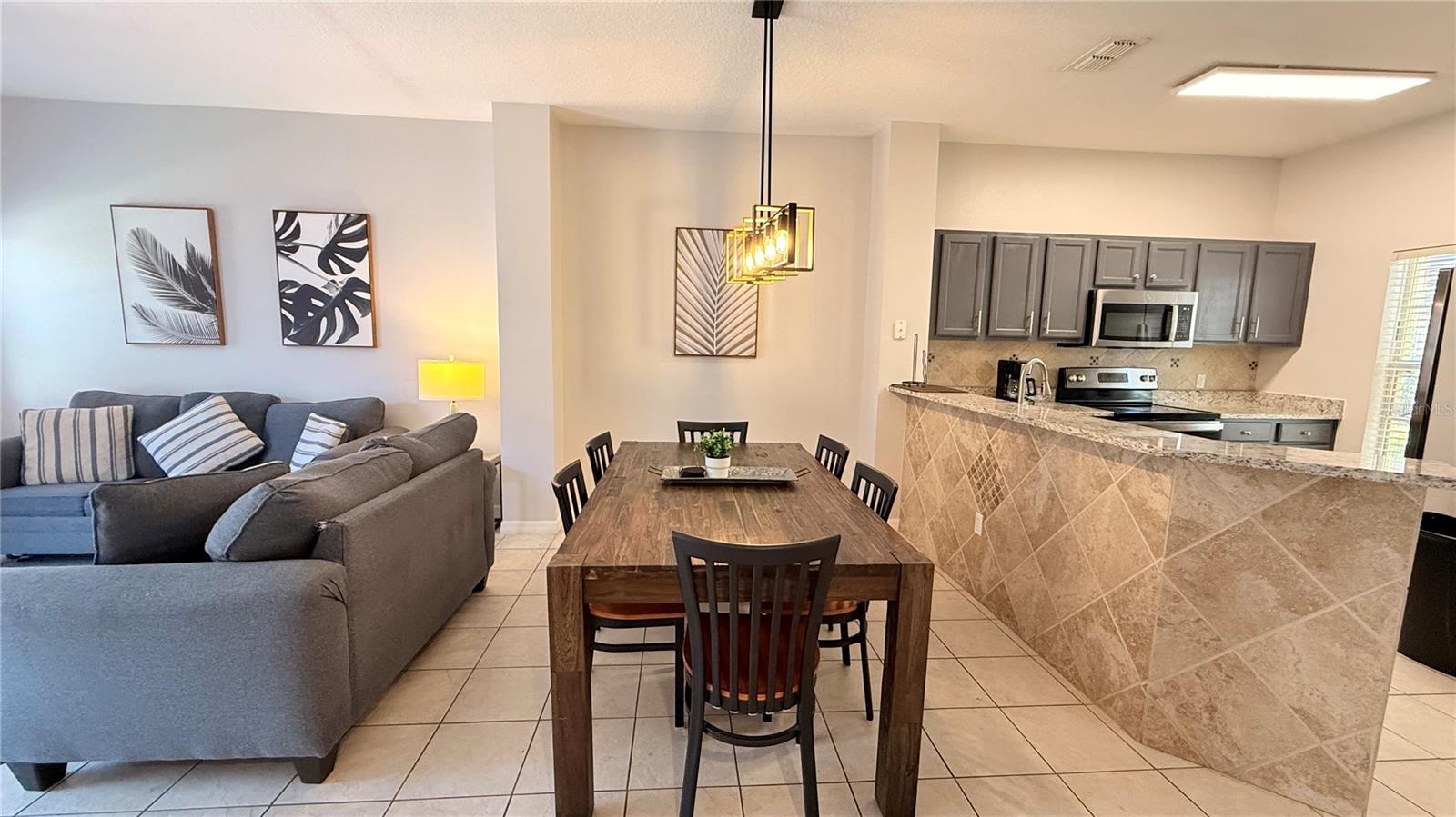 Image 3 of 10 For 8517 Bay Lilly Loop