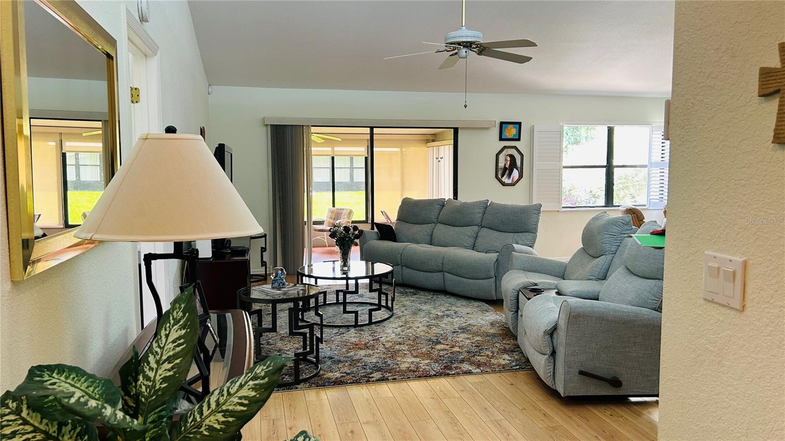 Image 7 of 38 For 1717 Orangewood Lane