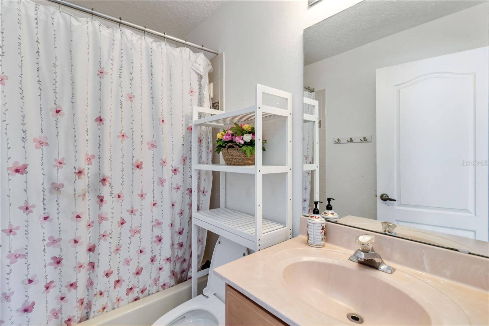 Image 37 of 68 For 12134 Shadowbrook Lane