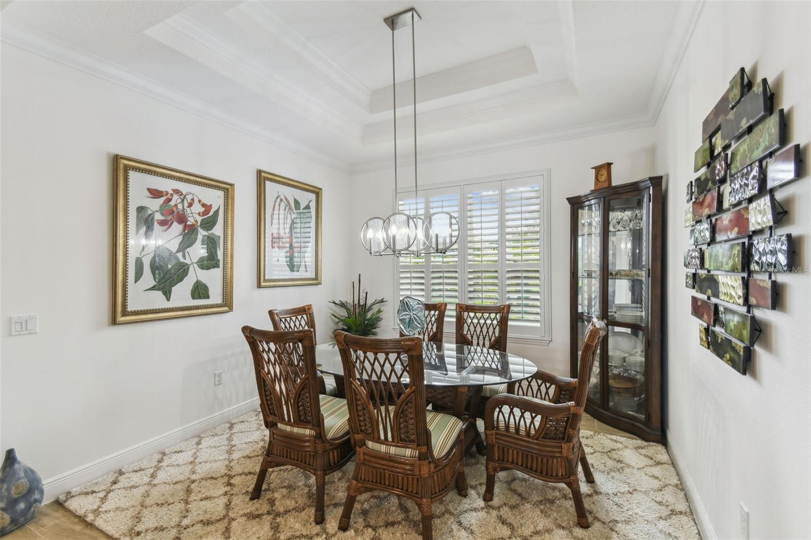 Image 10 of 68 For 561 Tapatio Lane
