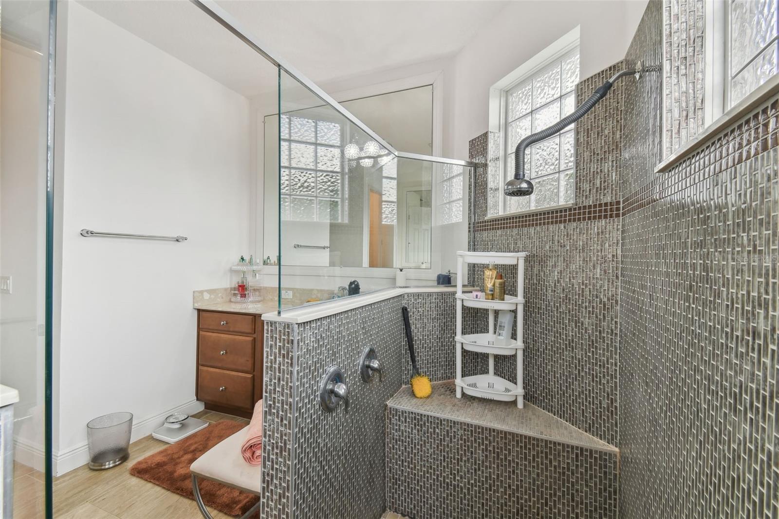 Image 30 of 68 For 561 Tapatio Lane