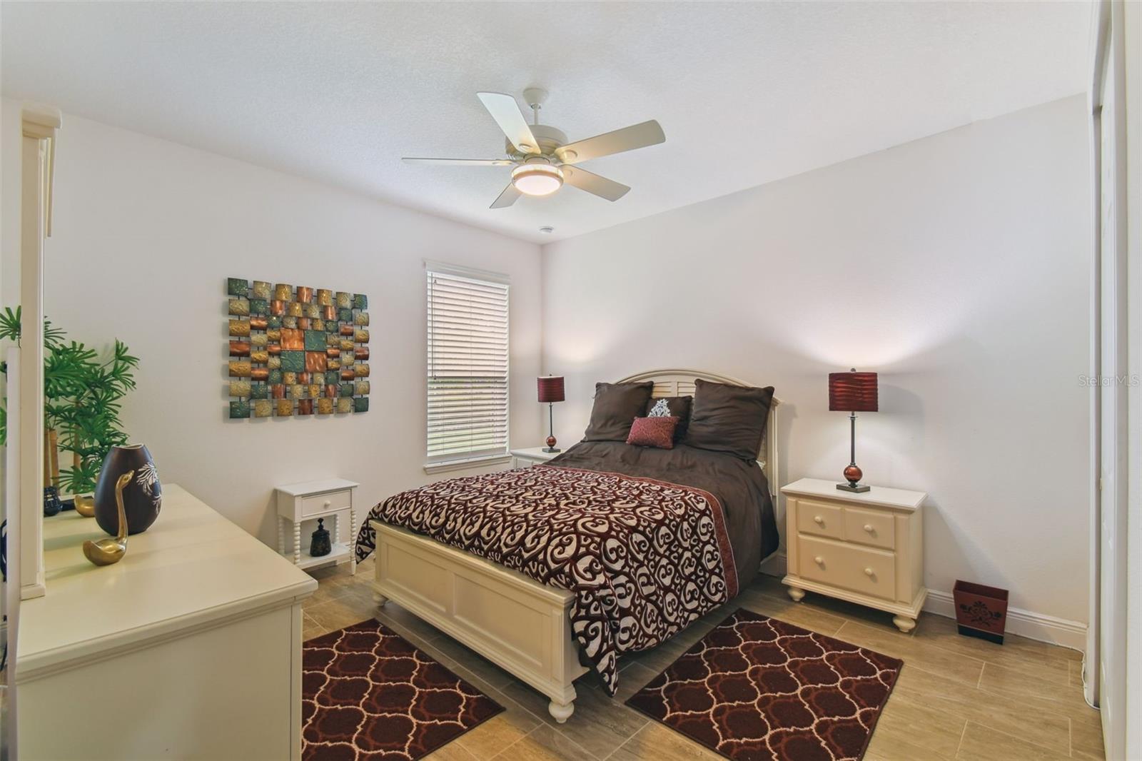 Image 31 of 68 For 561 Tapatio Lane