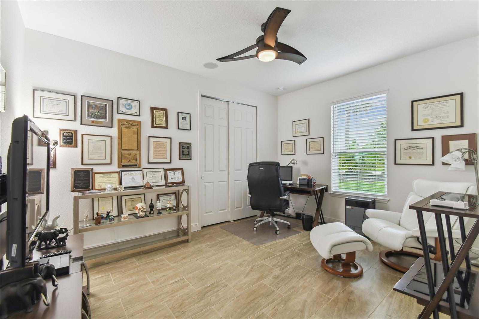 Image 35 of 68 For 561 Tapatio Lane