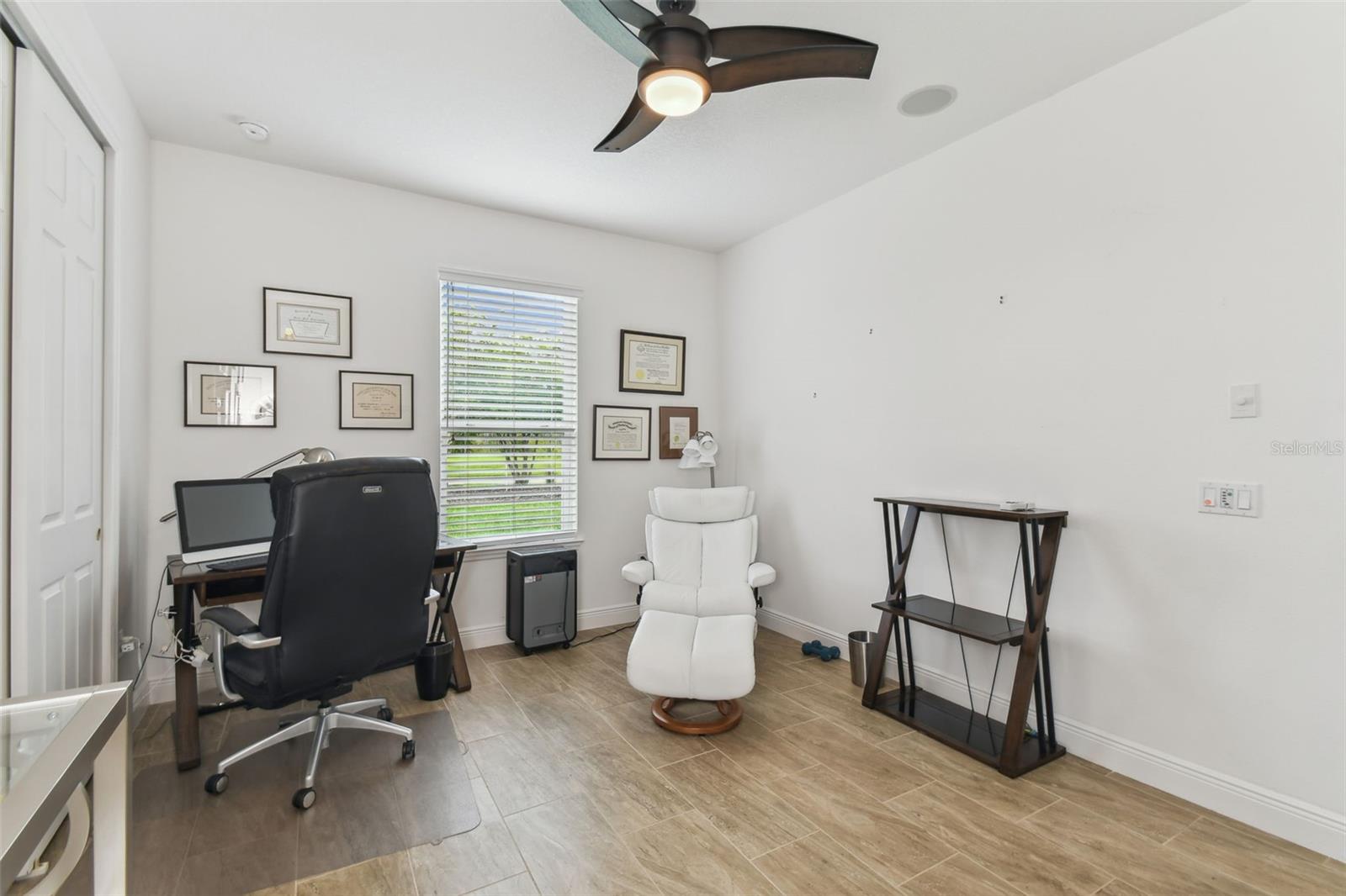 Image 36 of 68 For 561 Tapatio Lane