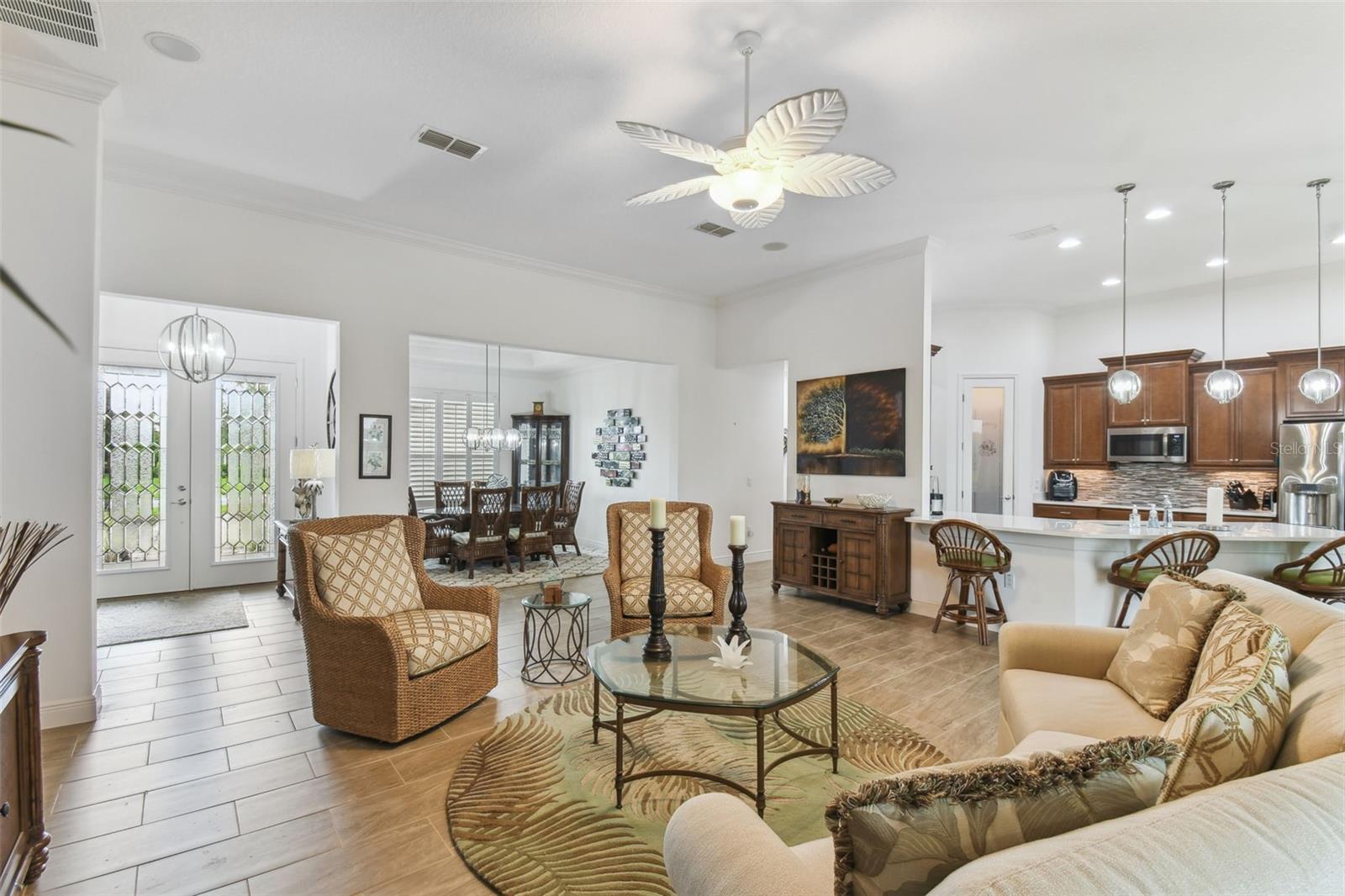Image 9 of 68 For 561 Tapatio Lane