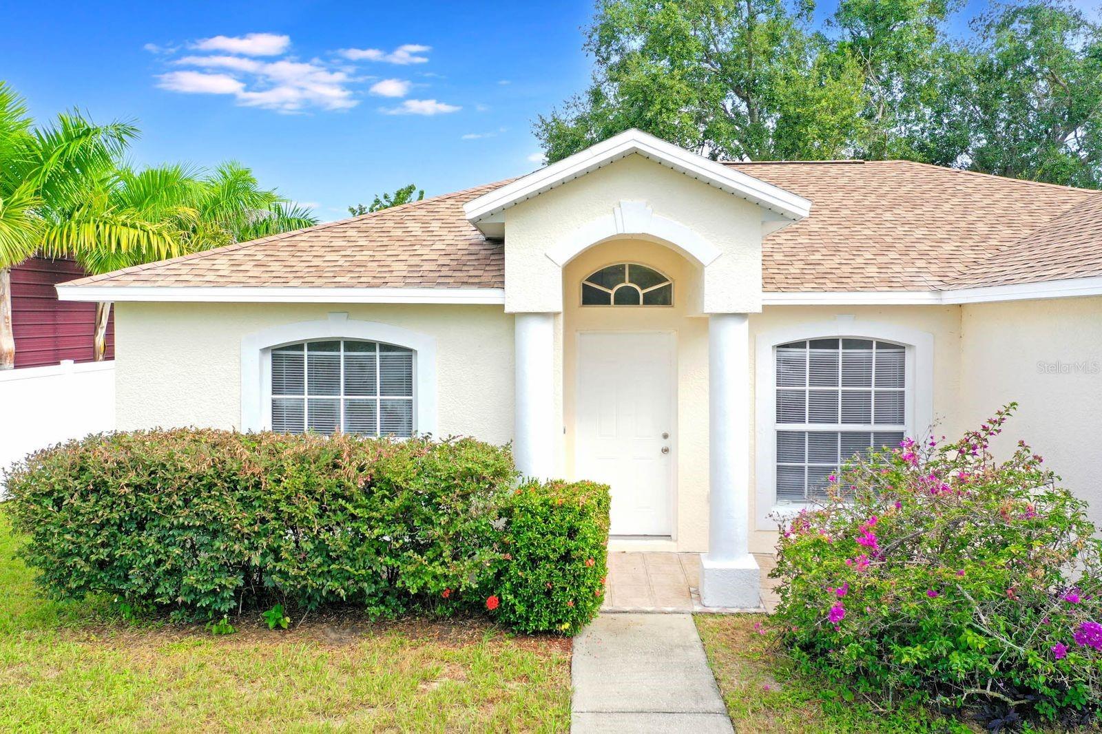 Listing photo id 0 for 1150 Orne Court