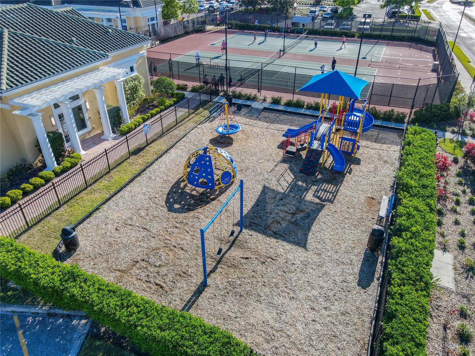 Image 18 of 67 For 2000 Greenbriar Terrace
