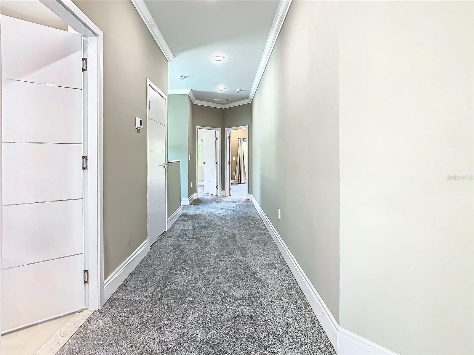 Image 33 of 67 For 2000 Greenbriar Terrace