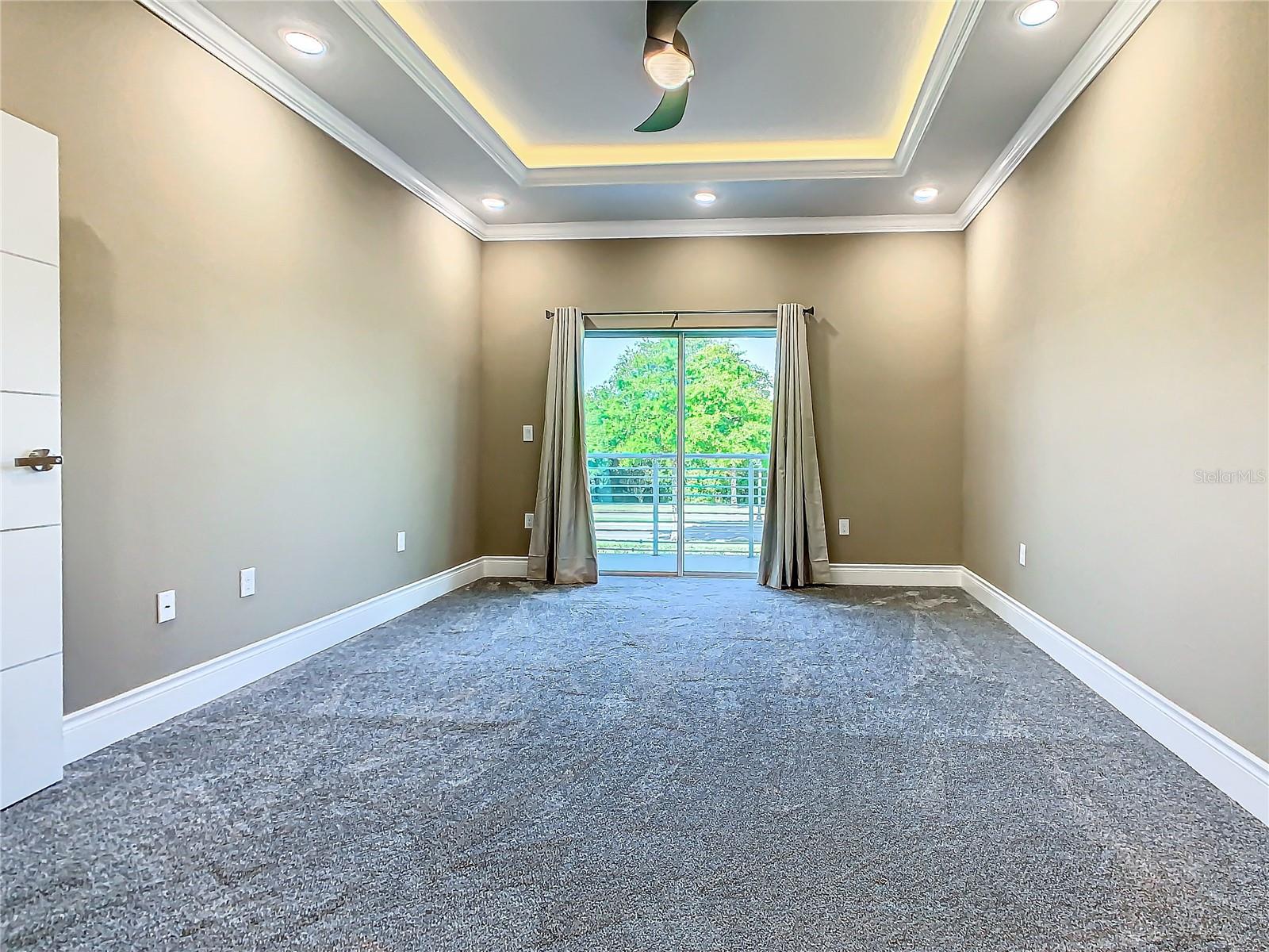 Image 40 of 67 For 2000 Greenbriar Terrace