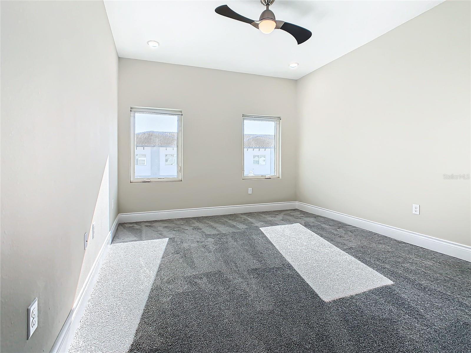 Image 49 of 67 For 2000 Greenbriar Terrace