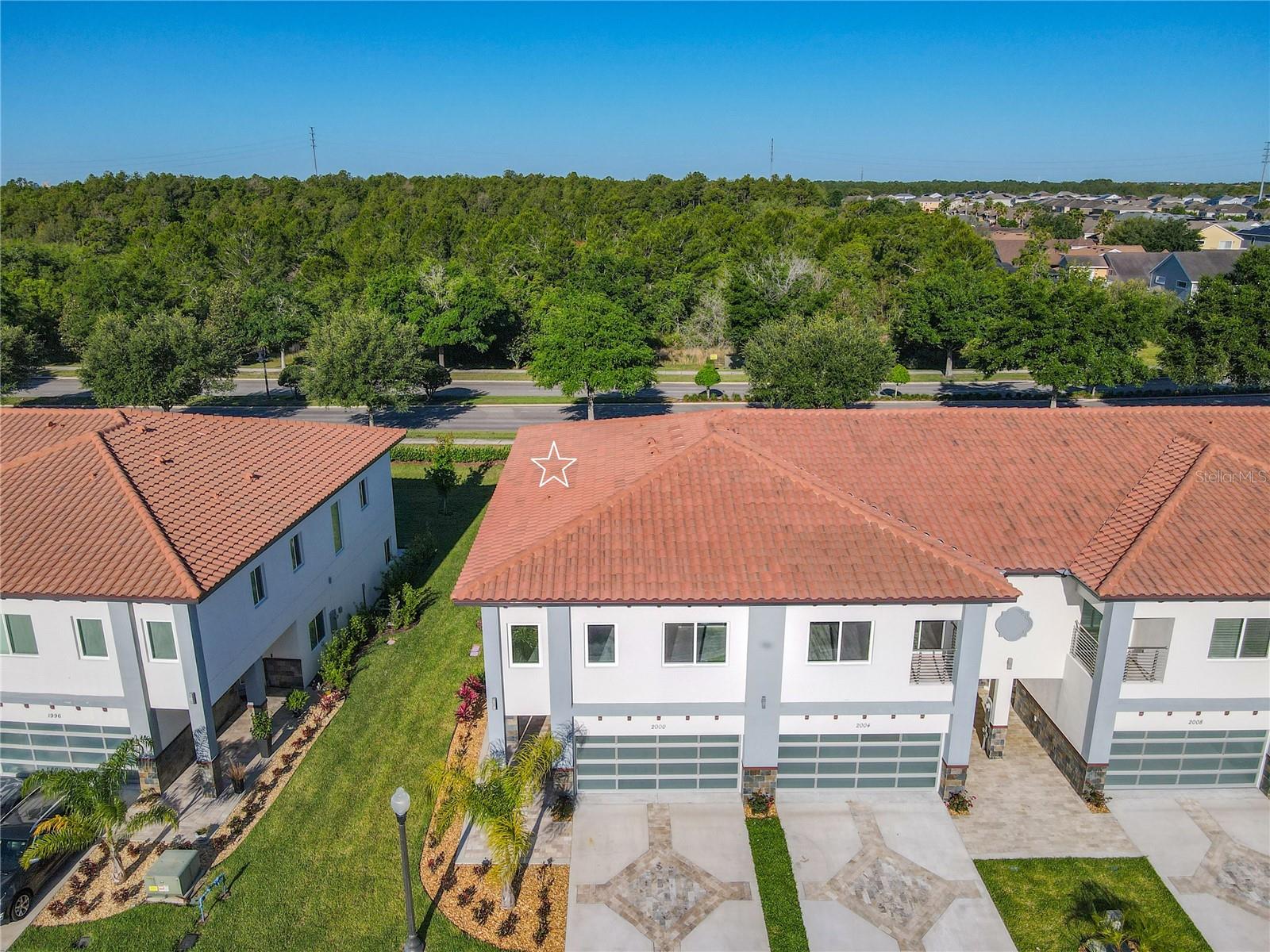 Image 9 of 67 For 2000 Greenbriar Terrace