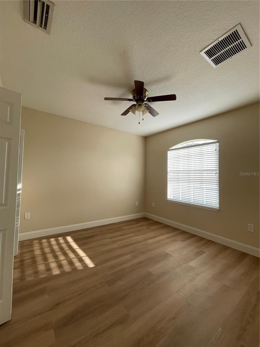 Image 8 of 14 For 1822 Garvin Street