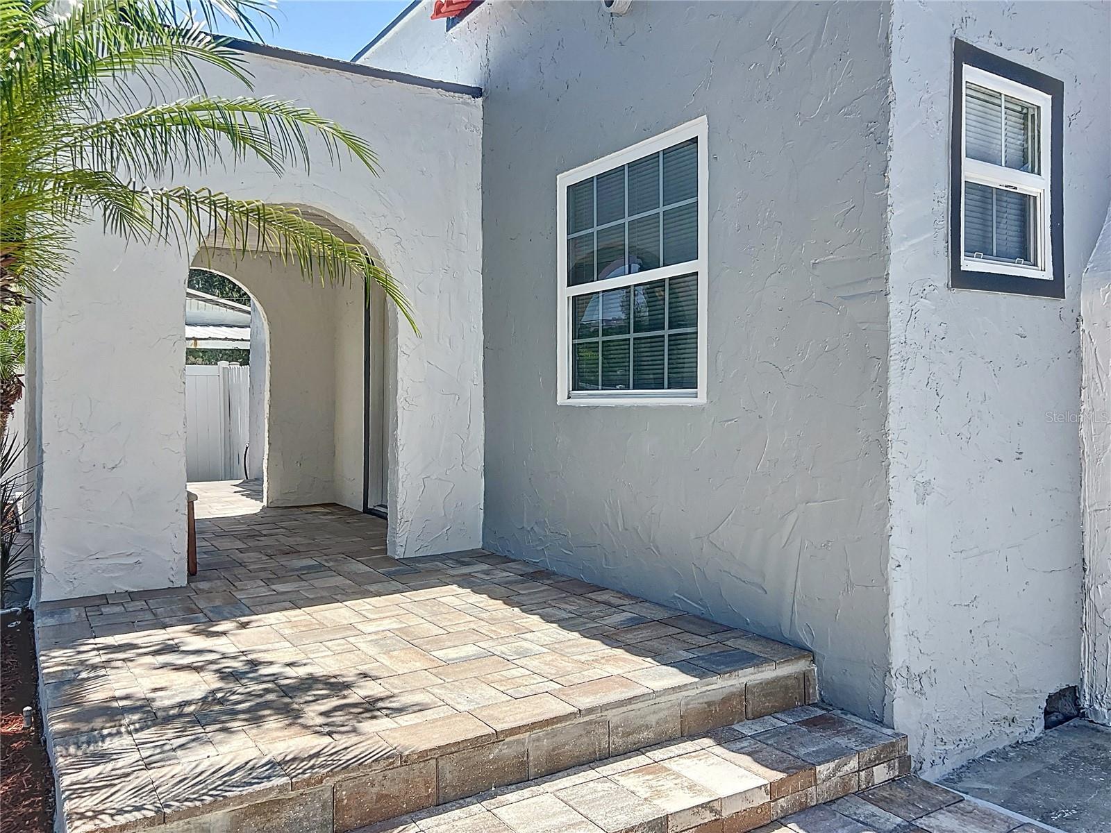 Image 3 of 37 For 2409 Magnolia Street